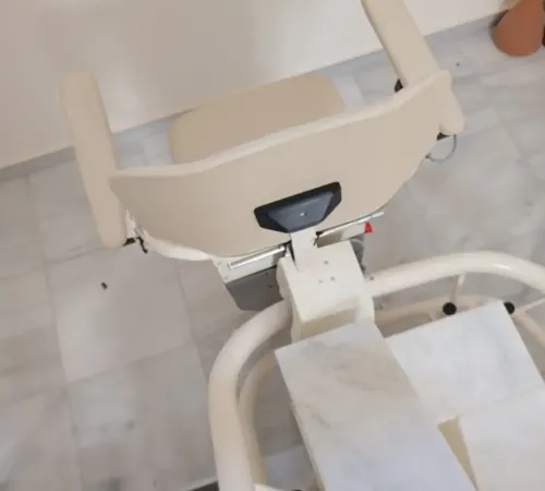 Bruno Premium Stairlift Installation on a Curved Staircase in Markopoulo | Access Engineering