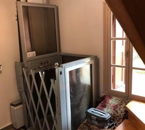 Stairlifts, Stair Lifts, Lifts for the Disabled, Lifts for the Disabled, Stair Platforms, Stair Lifts, Lifts, Lifts, Lifts, Platforms, Disabled, Platforms for the Disabled, Pool Lifts, Pool Lifts, Pool Platforms, Indoor Lifts, Indoor Lifts, Outdoor the elevators, Exterior Elevator