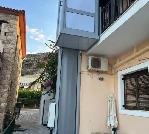 Εγκατάσταση Εξωτερικού Ασανσέρ «Ίκαρος» στη Λυγιά | Ηλεκτρική Κολόνα Ανύψωσης