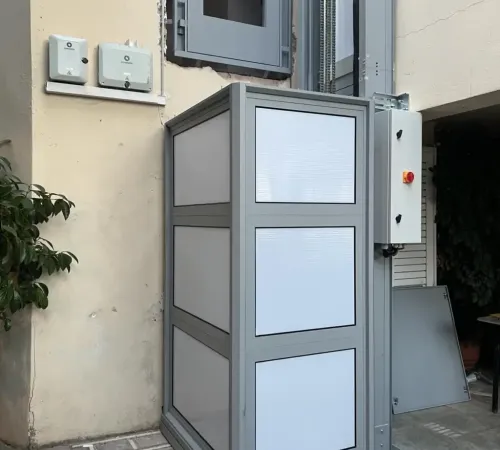 Εγκατάσταση Εξωτερικού Ασανσέρ «Ίκαρος» στην Πεντέλη | Ηλεκτρική Κολόνα Ανύψωσης