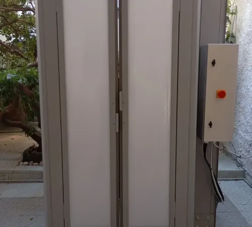 Εγκατάσταση Εξωτερικού Κάθετου Ανελκυστήρα ΑΜΕΑ στο Περιστέρι | Προσβασιμότητα κατ' οίκον